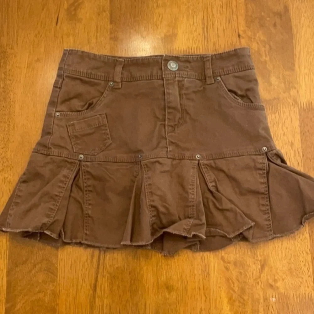 Brown youth skort 041